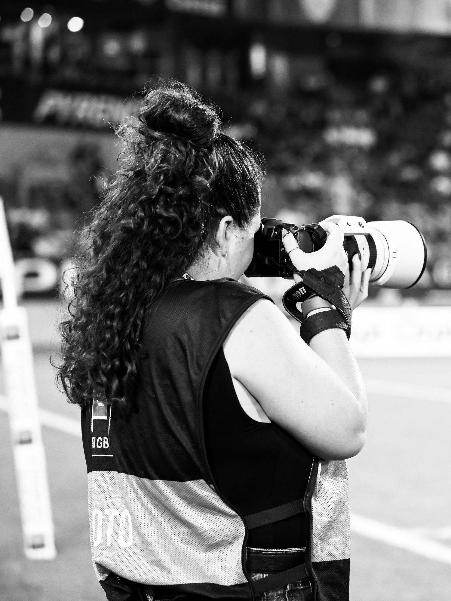 Maëlys Nunes de Sousa en reportage photo, appareil à l'œil